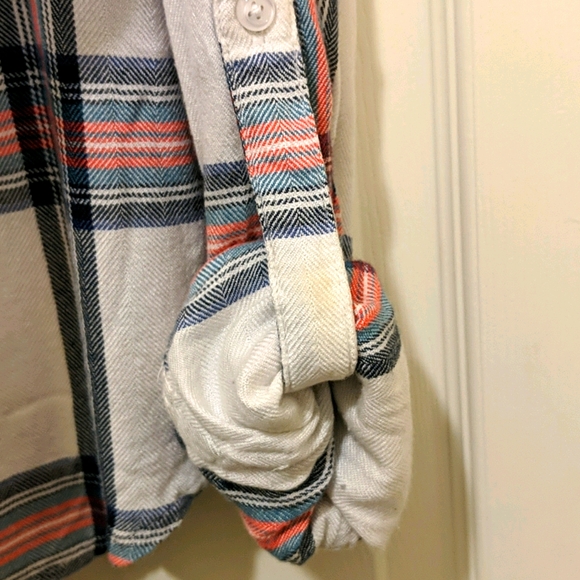 RAILS * CROP HUNTER PLAID BUTTON FRONT - Picture 13 of 13